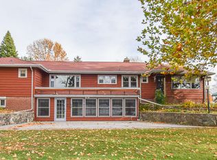 122 Crockett Dr, Quincy, MI 49082