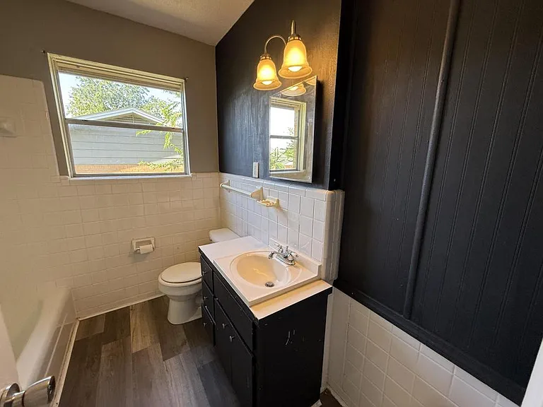 1204 S 7th St — Photo 22