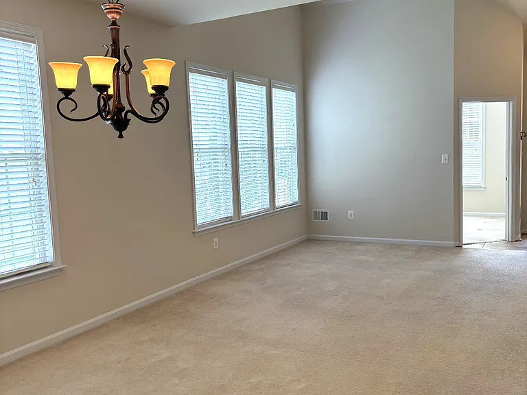 13724 Fieldstone Way — Photo 6
