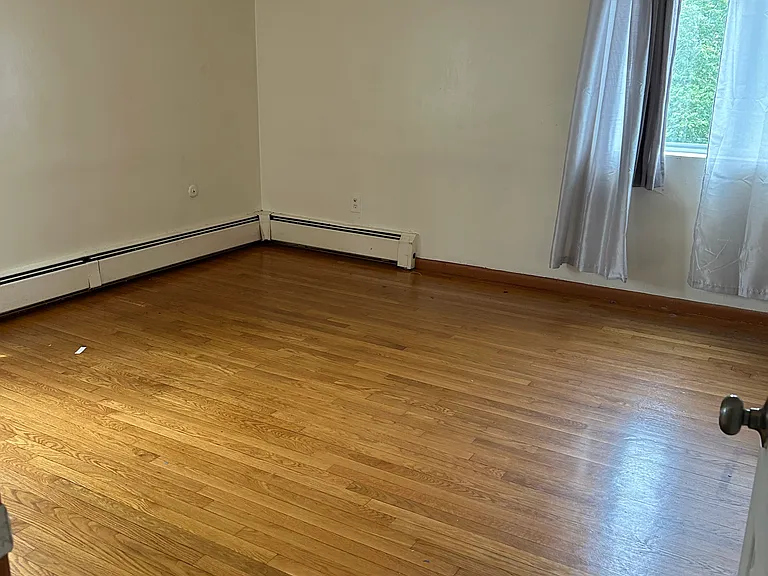 10 Rockwell St #3C — Photo 2