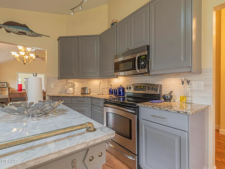 6236 Clover Bend Dr — Photo 14