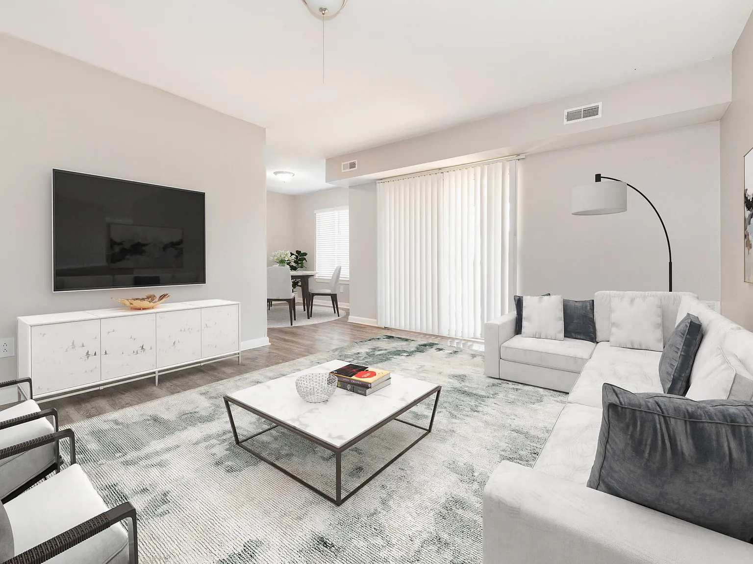 Signal Hill Apartments and Towhomes — Photo 4