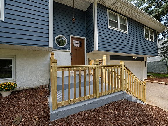 2nd image of 4400 Black Partridge Ln