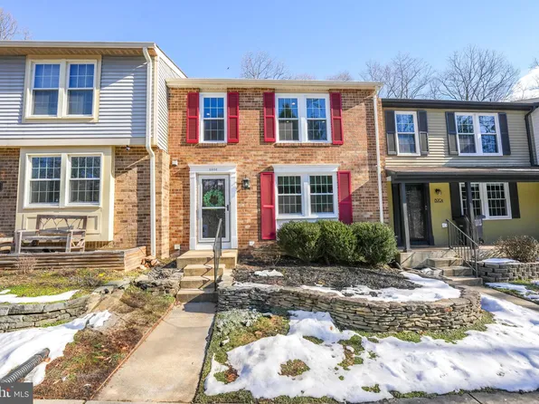 8906 Gutman Ct, Springfield, VA 22153