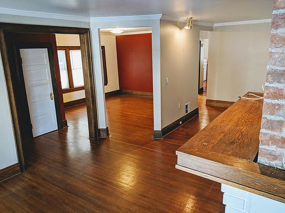 4th image of 78 Saint James Pl #2