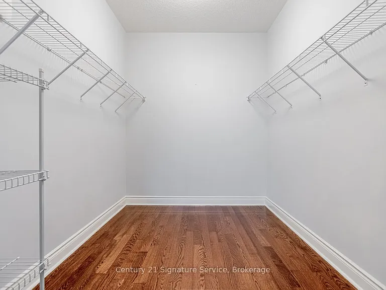 250 Wellington St W #Penthouse 36 — Photo 18