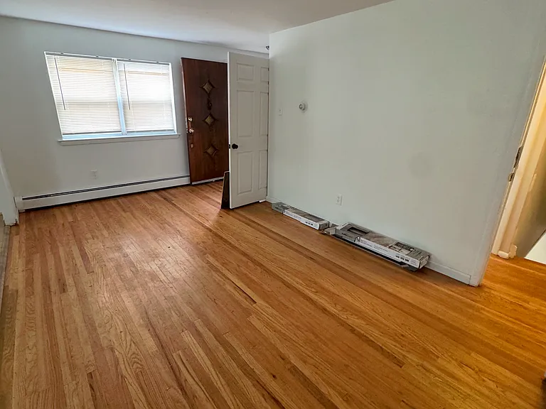 714 Hagner St — Photo 6