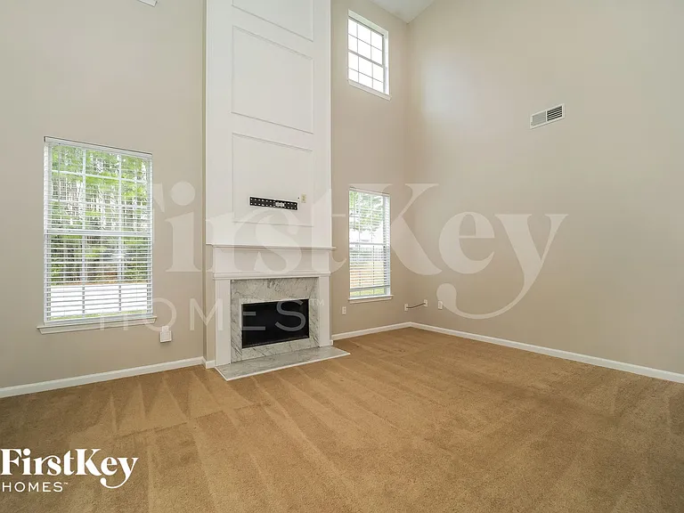 5719 Graywind Trl — Photo 3