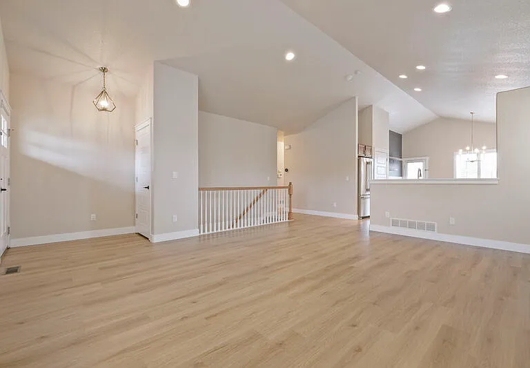 5839 Yancey Dr — Photo 6