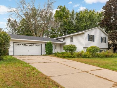 2436 Lydia Ave E, Maplewood, MN, 55109
