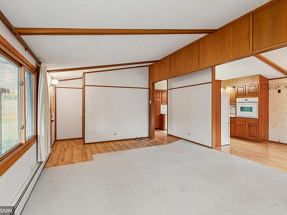 5th image of 104 Bavarian Cir