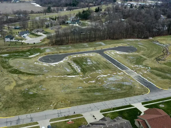 1042 W Green Meadow Run #15, Columbia City, IN 46725