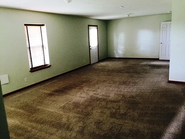 139 Sawmill Ln — Photo 8