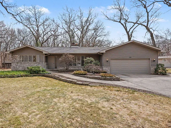 2980 Lupine Ct, Bay City, MI 48706