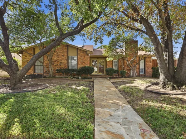 303 Woodhurst Dr, Coppell, TX 75019