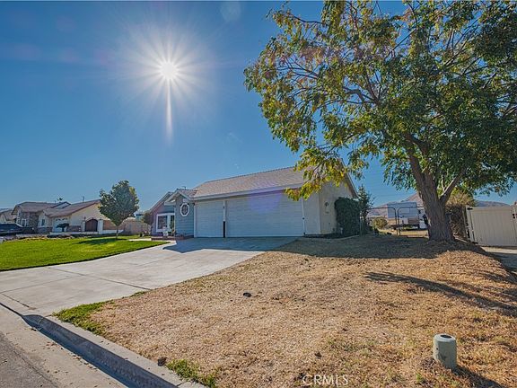 4th image of 472 Tanner Cir