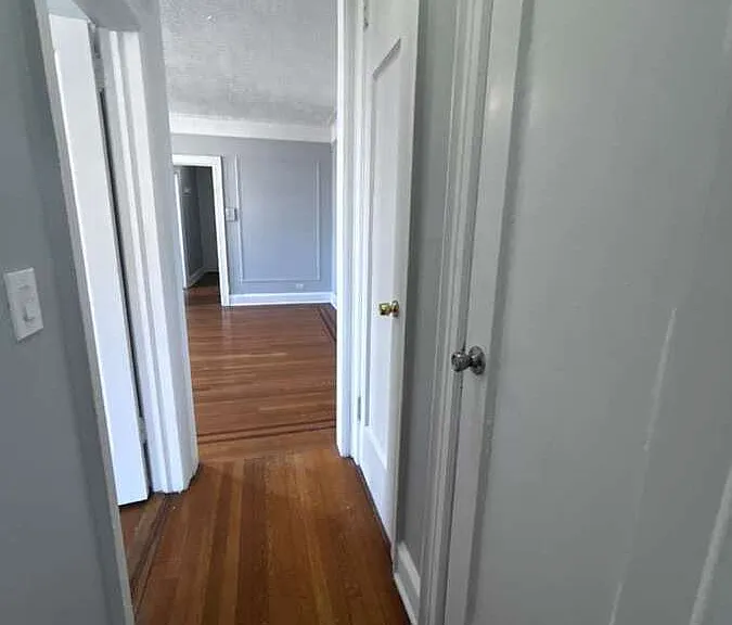15 Locust Hill Ave — Photo 6