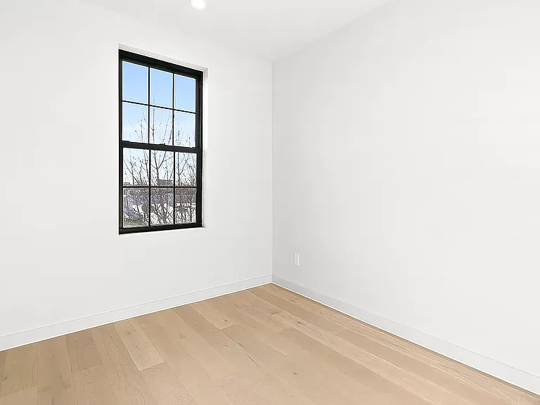 96 Sterling Pl #3D — Photo 10