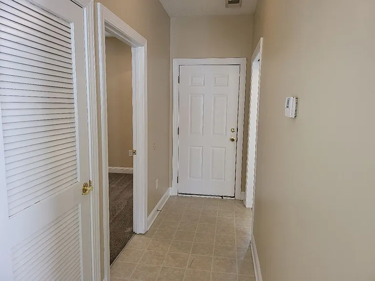 119 Fountain Pointe Ln #201 — Photo 3