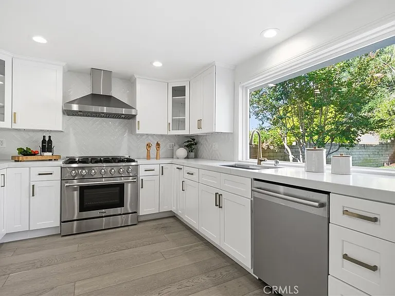 5347 Cangas Dr — Photo 13