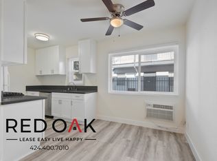 14766 1/2 Delano St #7, Van Nuys, CA 91411