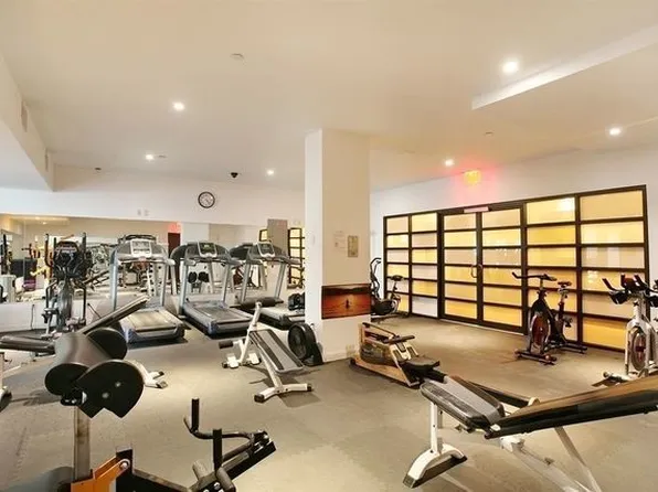 500 4th Avenue image 15 of 17