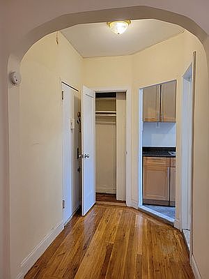 4th image of 481 Fort Washington Ave APT 30