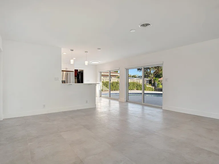 1478 NE 57th Ct — Photo 30