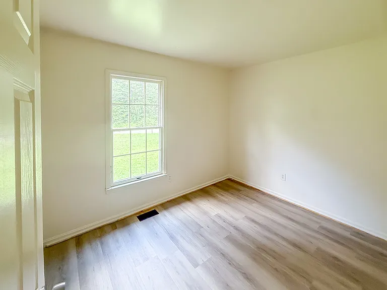 520 Lancaster Creek Dr — Photo 21