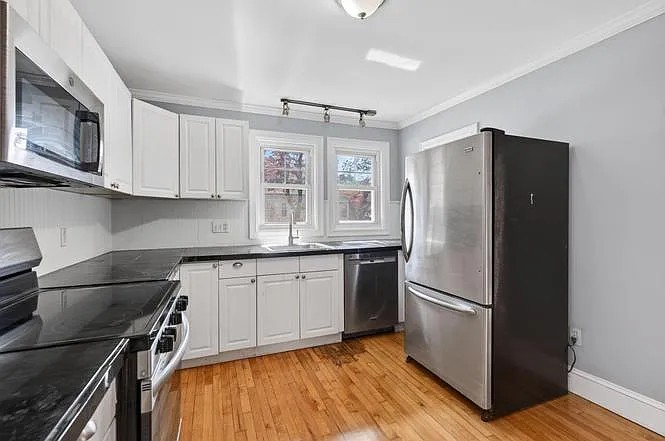 50 Noyes St #2 — Photo 6