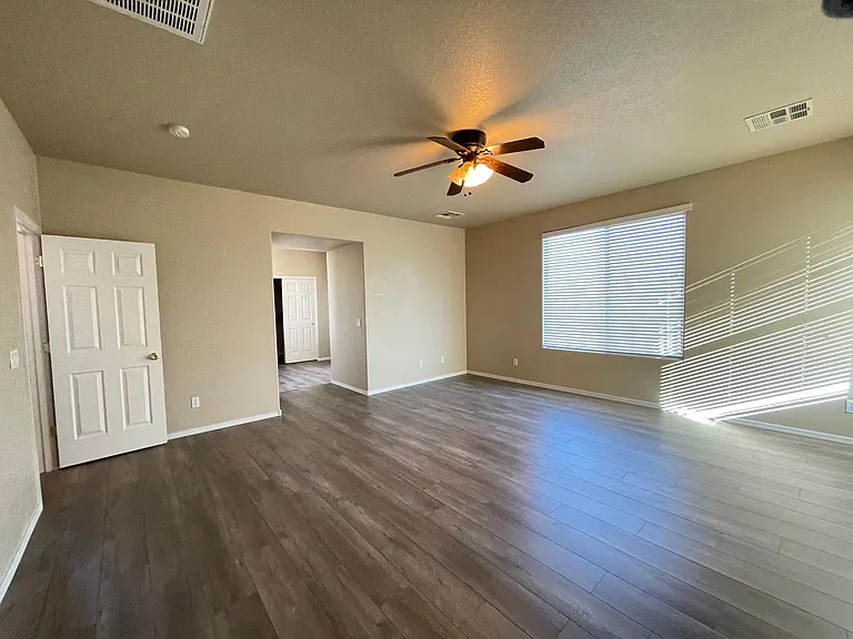 4120 E Torrey Pines Ln — Photo 14