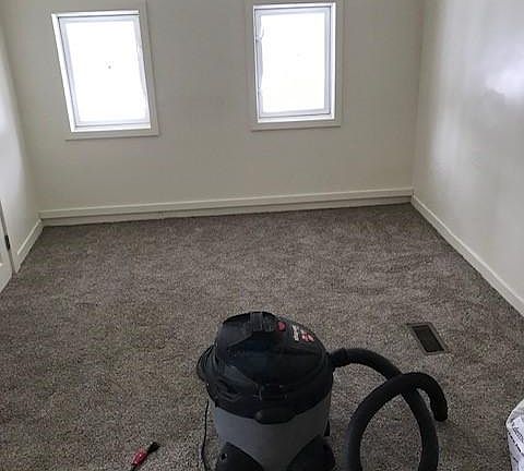 4th image of 441 Barth Ave SE #2