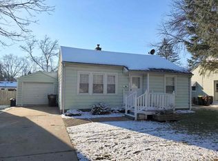 307 W Main St, Mount Morris, IL 61054