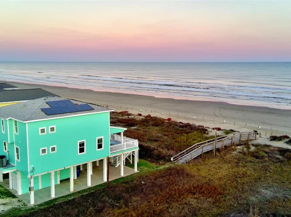 107 Mar Vista Ct, Surfside Beach, TX 77541