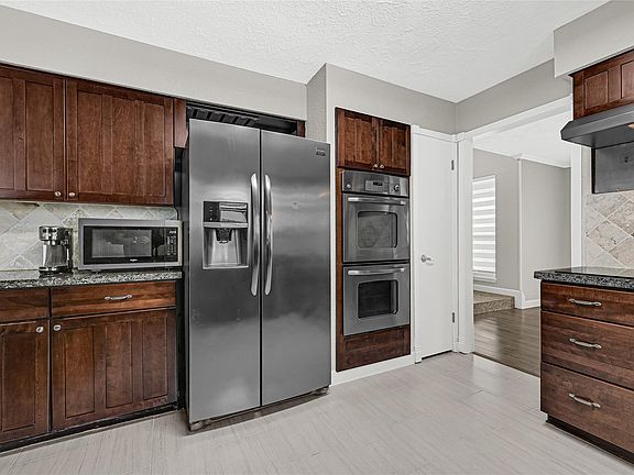 4th image of 2407 Rambling Brook Dr