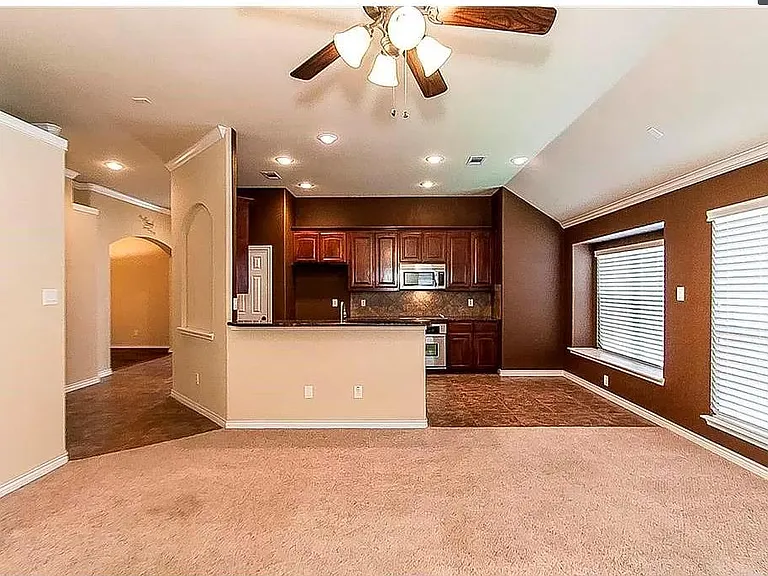 Family room(with Luxury vinyl flooring)