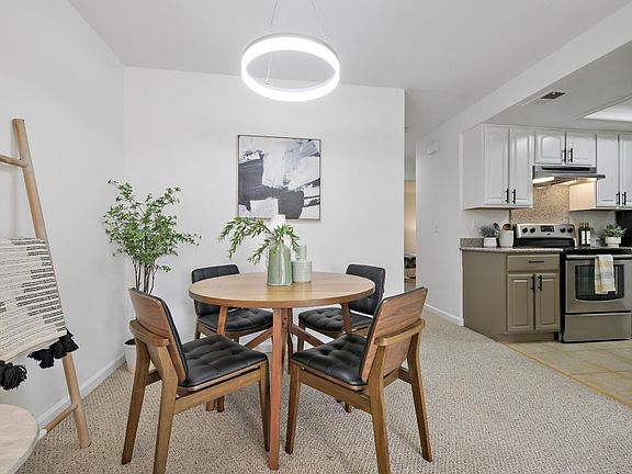 3rd image of 831 W California Ave Unit W