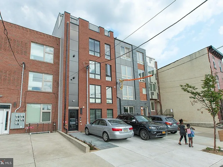729 N 20th St #3 — Photo 14