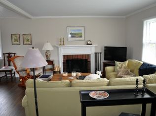 79 Edwards Ln, Southampton, NY 11968