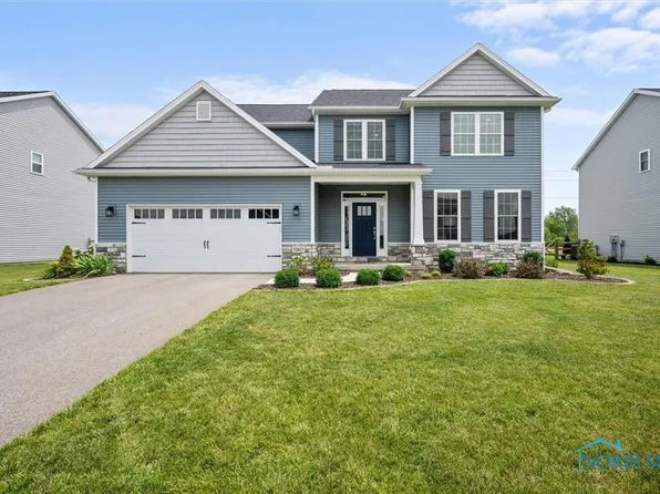 5140 Rock Creek Dr, Sylvania, OH 43560