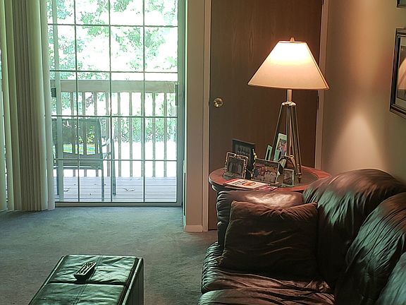 3rd image of 10391 Glenway Dr APT 206