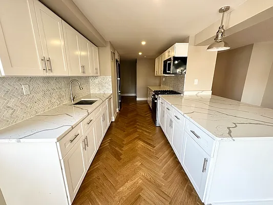 Rented by UES Management | media 2