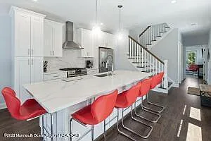 223 16th Ave — Photo 5