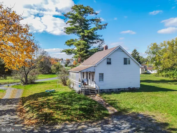 81 Cranes Gap Rd, Carlisle, PA 17013