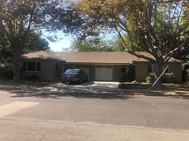 Right unit for rent.