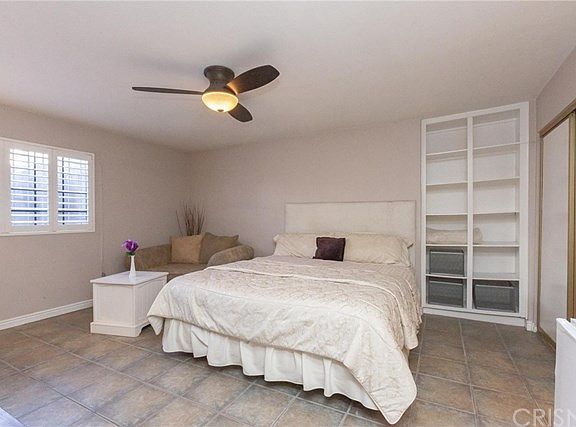 4th image of 18100 Burbank Blvd Unit 21