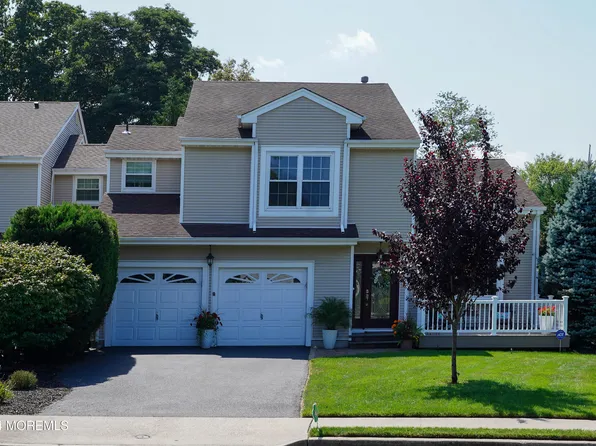 85 Bonnie Drive, Middletown, NJ 07748