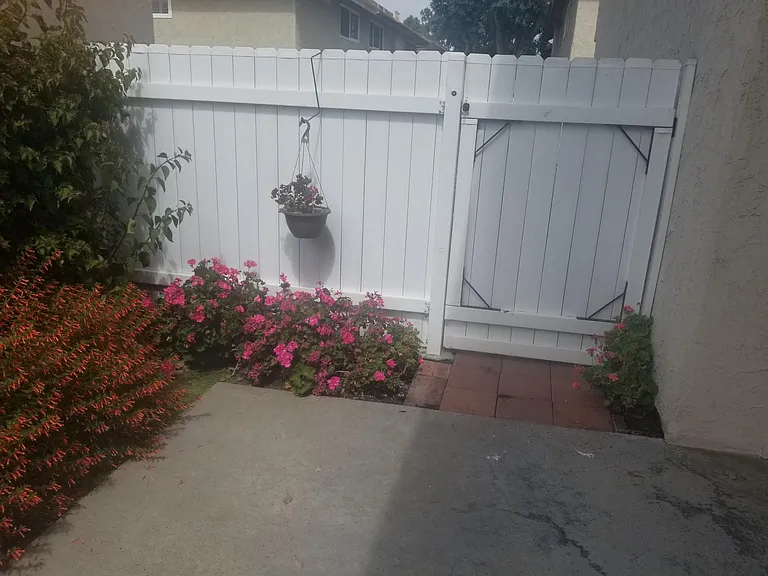9665 Pettswood Dr — Photo 9
