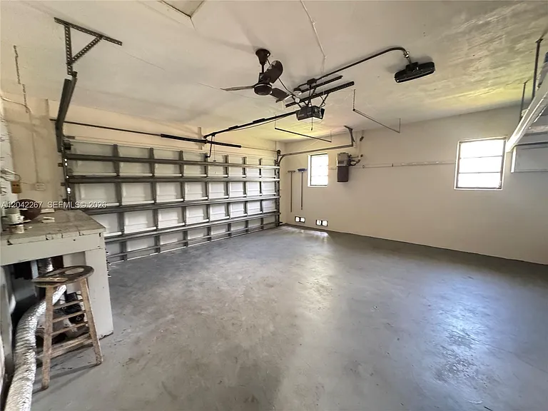 7600 SW 174th St — Photo 36
