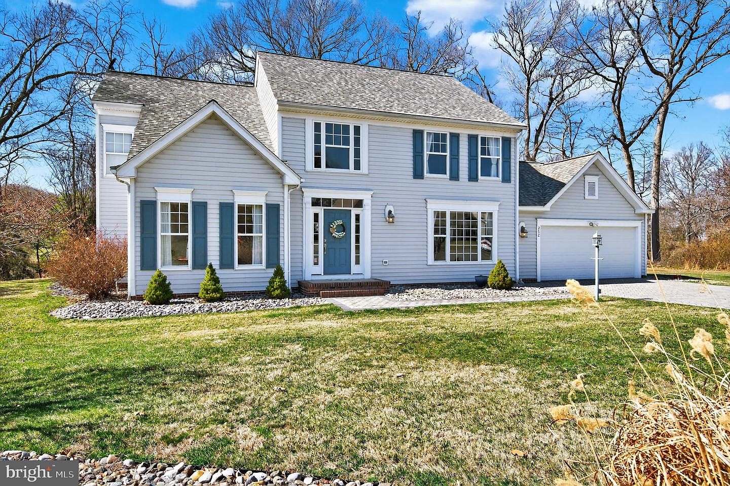 252 Harbor Ln